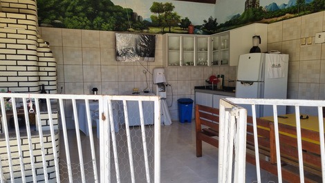 Se alquila local para eventos y alojamiento