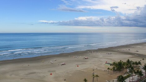 A008 - Frente al mar con barbacoa en el balcón -WHATSAPP (11) 98167-1362