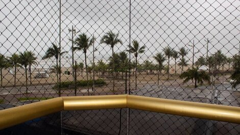 M001 - Apto Vista Mar na V. Mirim com Piscina