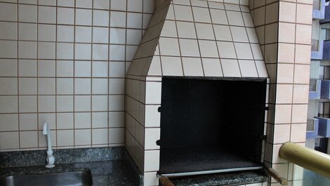 A010 - Apt facing the sea with balcony Gourmet -11 98167-1362 WhatsApp