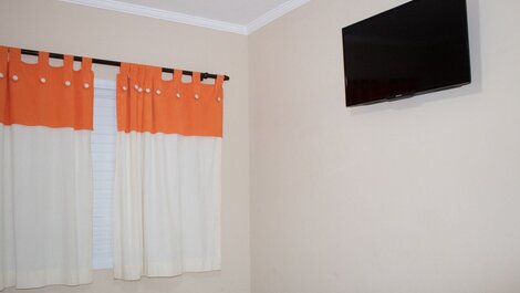 A010 - Apt facing the sea with balcony Gourmet -11 98167-1362 WhatsApp