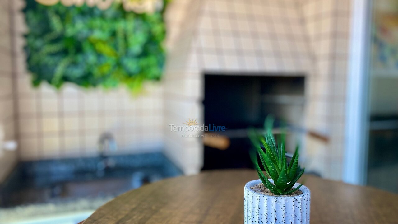 Apartamento para aluguel de temporada em Praia Grande (Aviação)