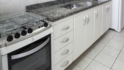 A008 - Frente al mar con barbacoa en el balcón -WHATSAPP (11) 98167-1362