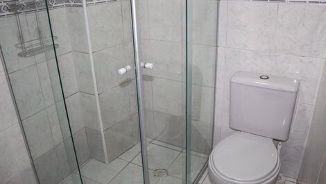 A010 - Apt facing the sea with balcony Gourmet -11 98167-1362 WhatsApp