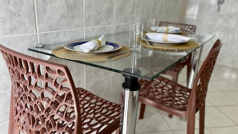 M009- EDIFICIO FRENTE AL MAR CON PISCINA 1 DORM (11) 98167-1362