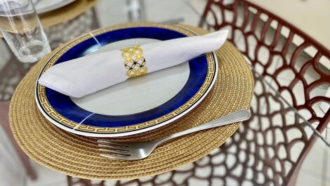 M009- EDIFICIO FRENTE AL MAR CON PISCINA 1 DORM (11) 98167-1362