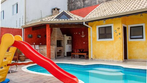 P006 - Casa de 3 dormitorios con piscina y barbacoa