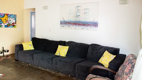 P004 - Casa com 3 dormitórios, churrasqueira e apenas 150m da praia