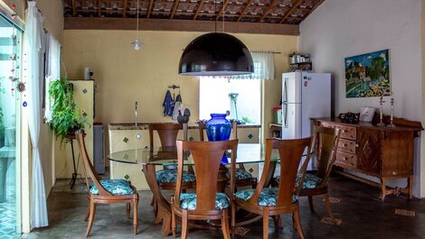 P004 - Casa com 3 dormitórios, churrasqueira e apenas 150m da praia