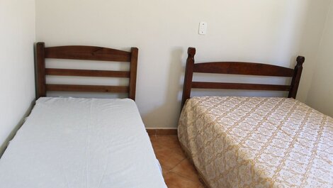 P003 - 3 bedroom house with barbecue, just 150m from the beach