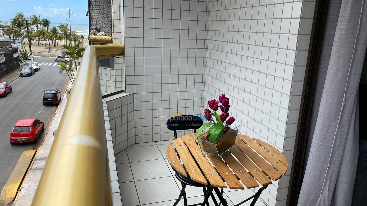 Apartamento para aluguel de temporada em Praia Grande (Vila Mirim)