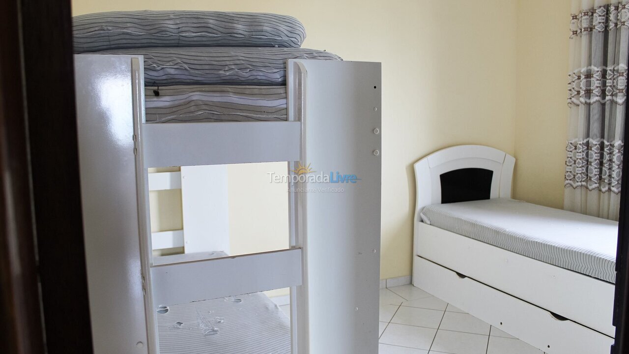 Apartamento para aluguel de temporada em Praia Grande (Vila Mirim)