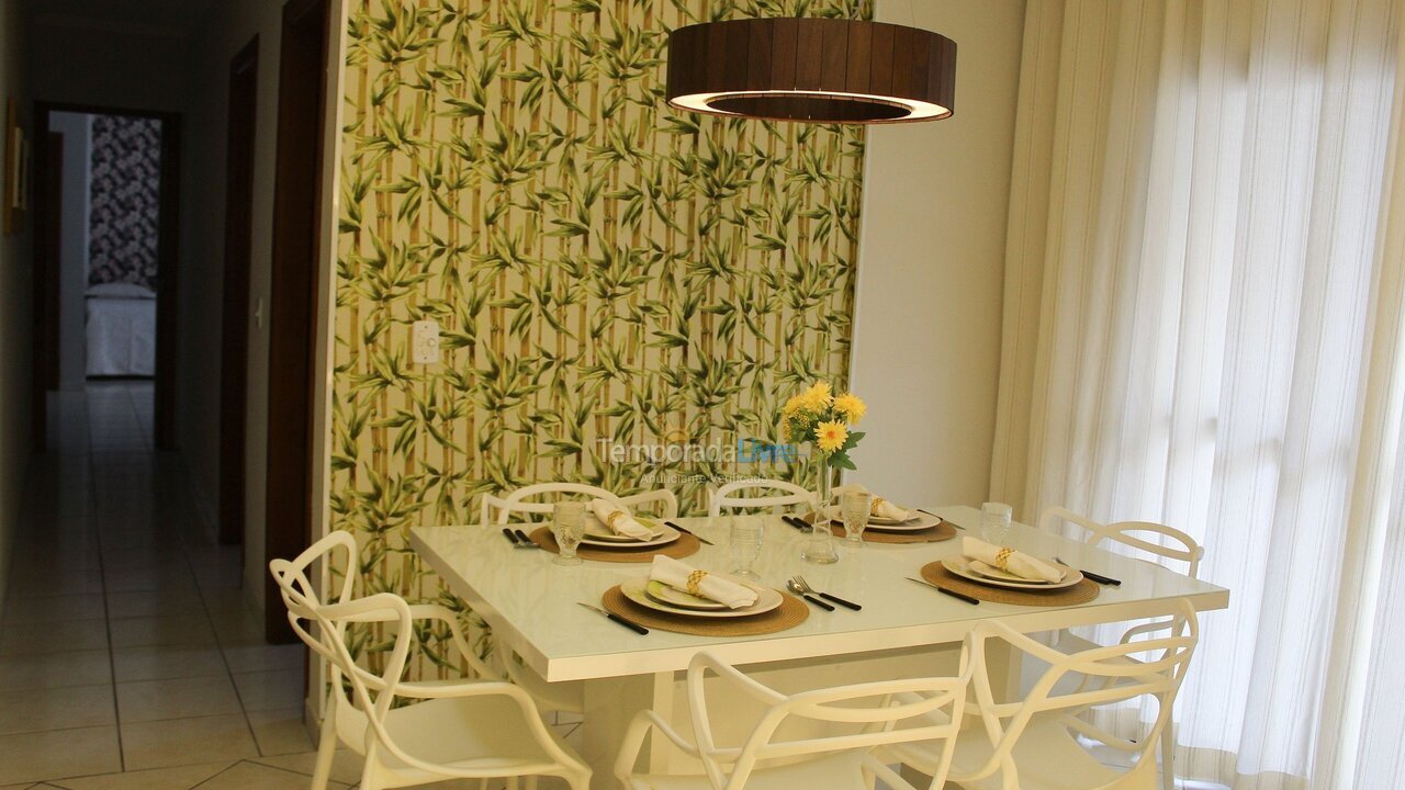 Apartment for vacation rental in Praia Grande (Vila Mirim)