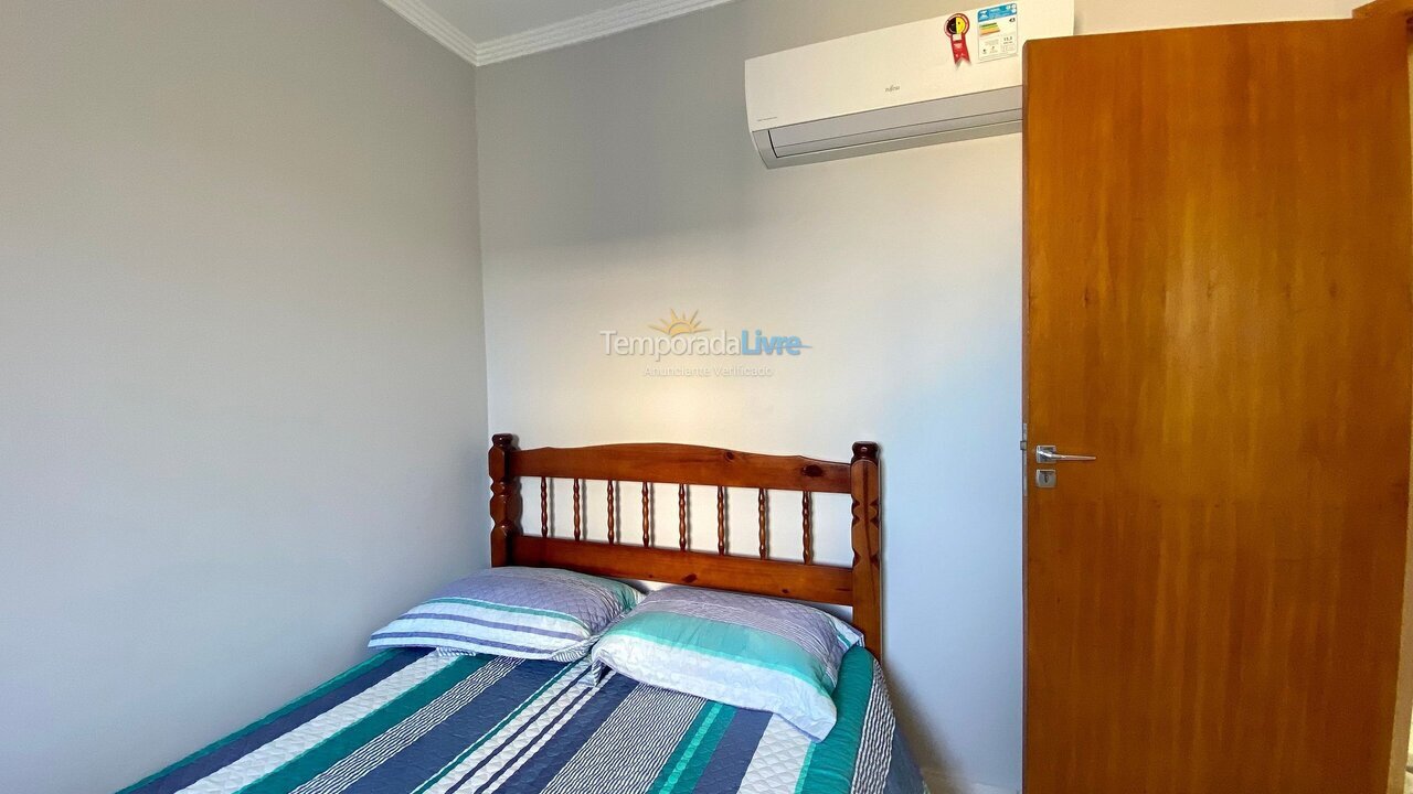 Apartment for vacation rental in Praia Grande (Boqueirão)
