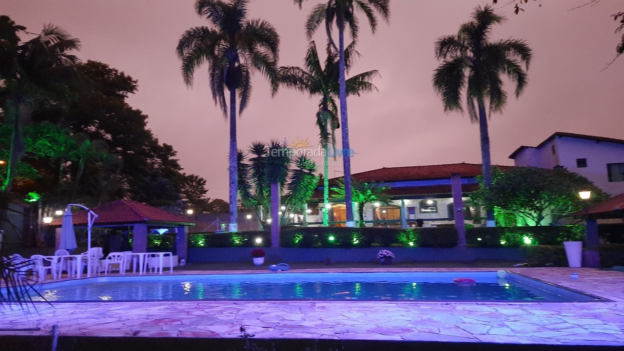 Granja para alquiler de vacaciones em Ibiúna (Condominio West Lake)