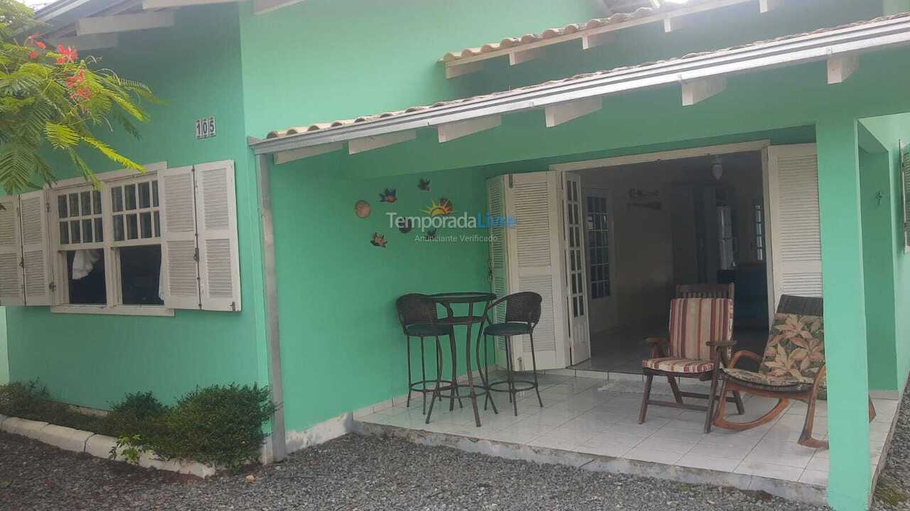 Casa para aluguel de temporada em São Francisco do Sul (Itaguaçu)
