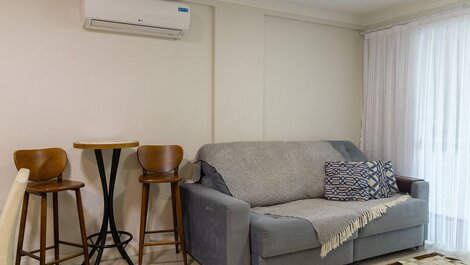 136 - Overlooking the Sea, Apartment with 03 bedrooms in Praia de Bombas