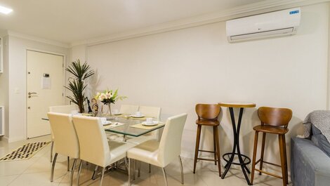 136 - Overlooking the Sea, Apartment with 03 bedrooms in Praia de Bombas