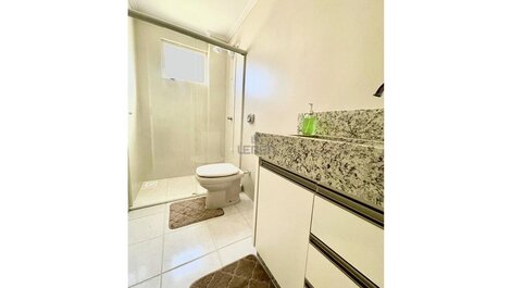 299 - Excellent apartment with 03 bedrooms, 100m from Bombas beach