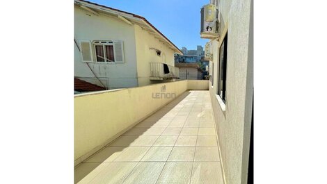 299 - Excellent apartment with 03 bedrooms, 100m from Bombas beach