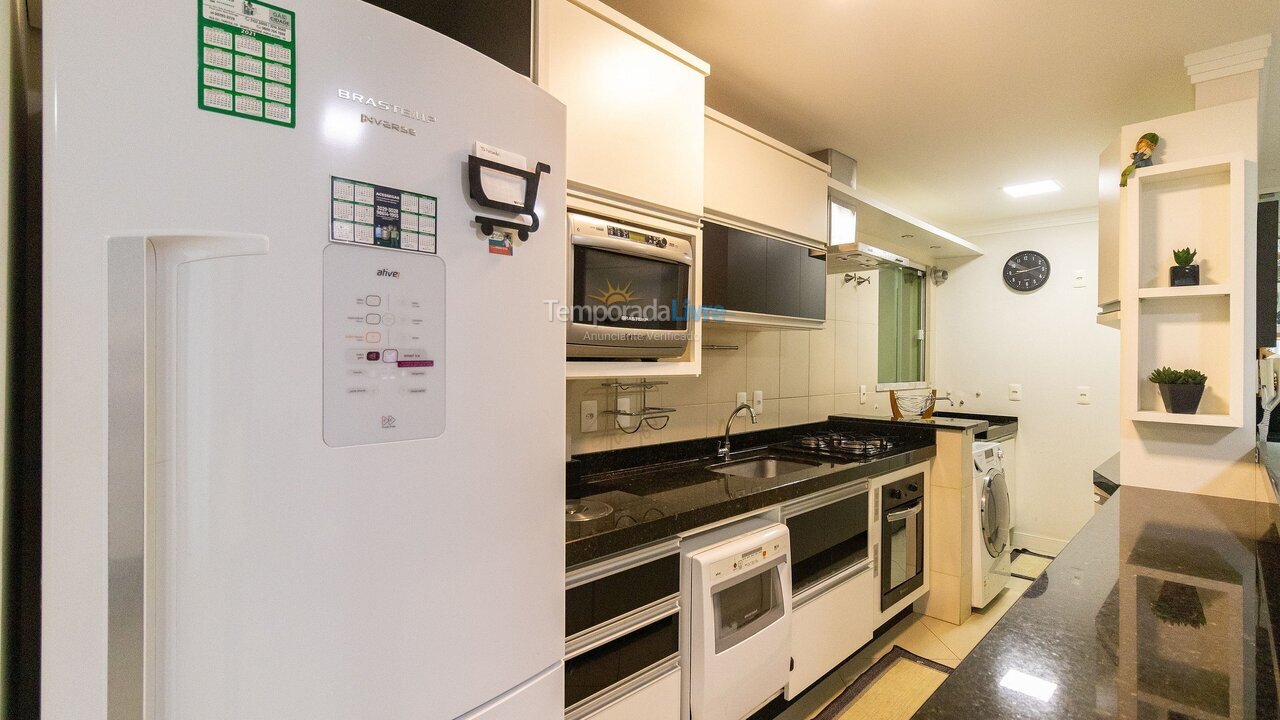 Apartment for vacation rental in Bombinhas (Praia de Bombas)