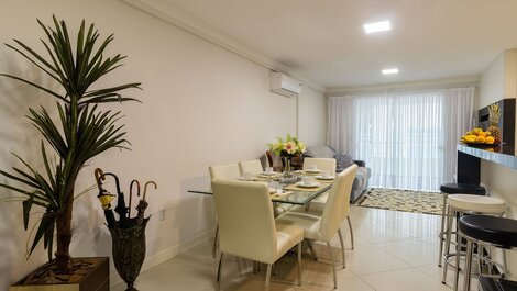 136 - Overlooking the Sea, Apartment with 03 bedrooms in Praia de Bombas