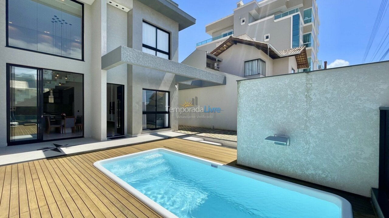 Casa para alquiler de vacaciones em Bombinhas (Canto Grande)