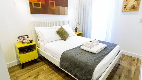 Cantinho com 2 Quartos na Praça Pôr do Sol