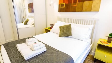 Cantinho com 2 Quartos na Praça Pôr do Sol