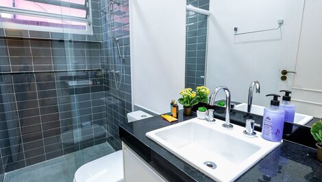 Cantinho com 2 Quartos na Praça Pôr do Sol