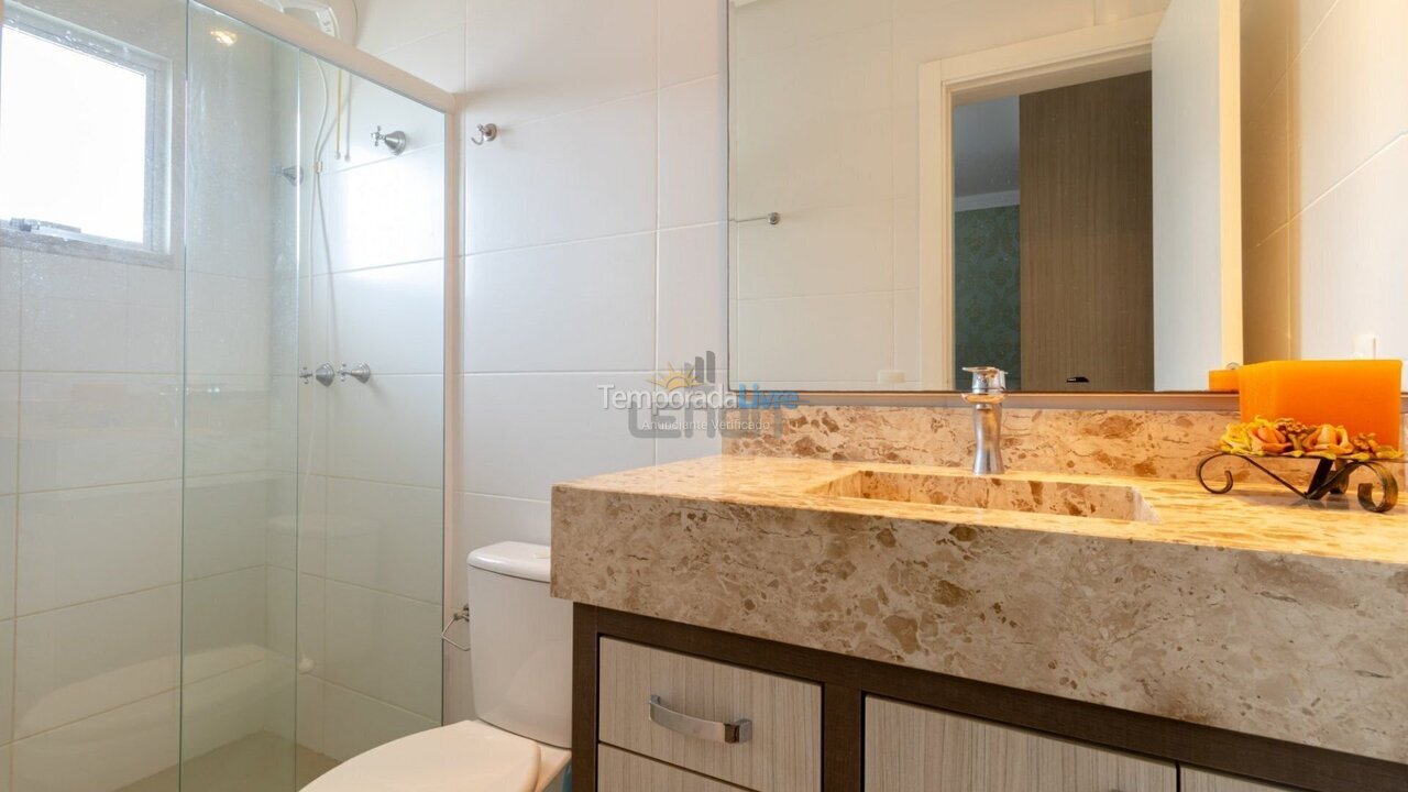 Apartment for vacation rental in Bombinhas (Praia de Bombas)