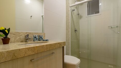 188 - Excelente apartamento de 03 habitaciones, a 100m de la playa de 04 Ilhas,...