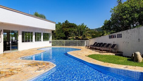 188 - Excelente apartamento de 03 habitaciones, a 100m de la playa de 04 Ilhas,...