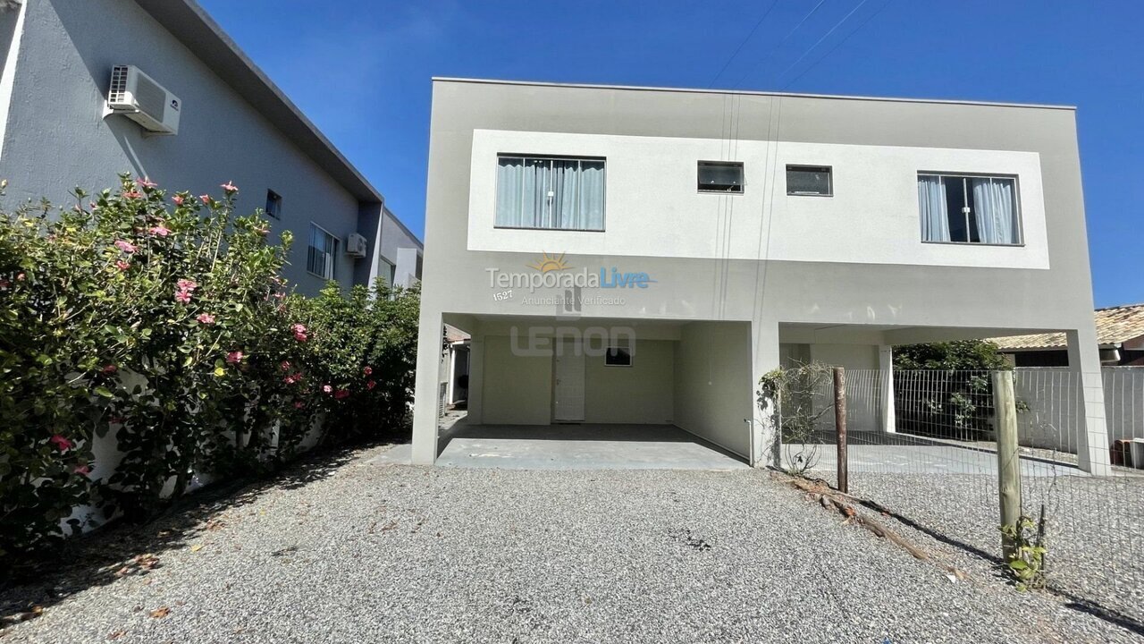 Casa para aluguel de temporada em Bombinhas (Mariscal)