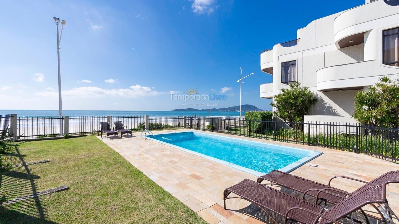 Apartment for vacation rental in Bombinhas (Praia de Bombas)