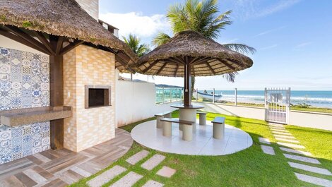 066A - Fabulosa Casa Frente ao Mar com 04 quartos, para até 10...