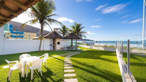 066A - Fabulosa Casa Frente ao Mar com 04 quartos, para até 10...