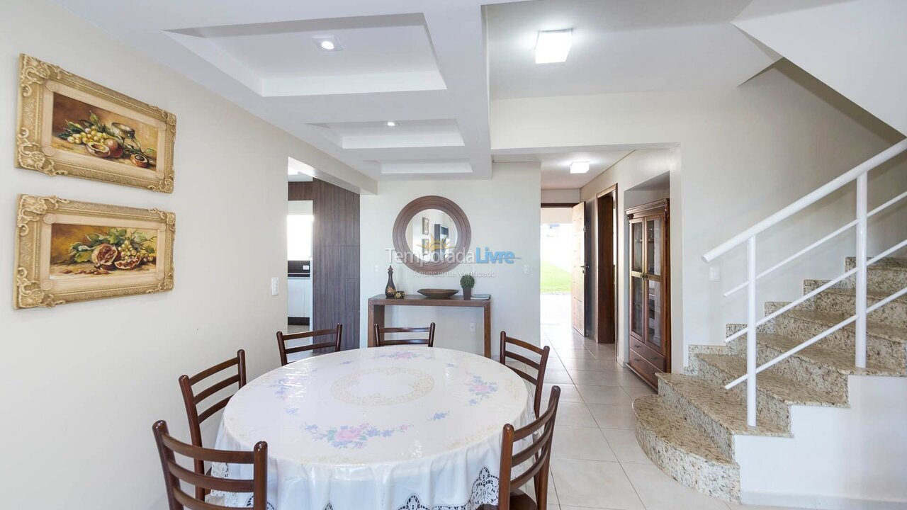 Casa para aluguel de temporada em Bombinhas (Santa Catarina)