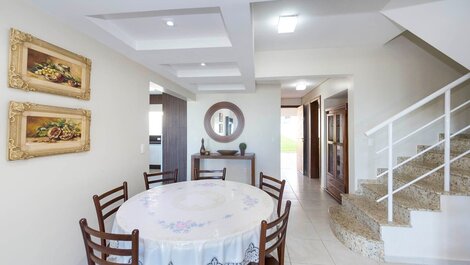 066A - Fabulosa Casa Frente ao Mar com 04 quartos, para até 10...