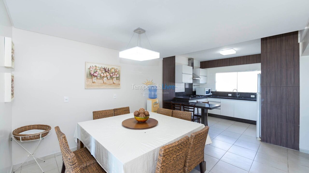 Casa para aluguel de temporada em Bombinhas (Santa Catarina)