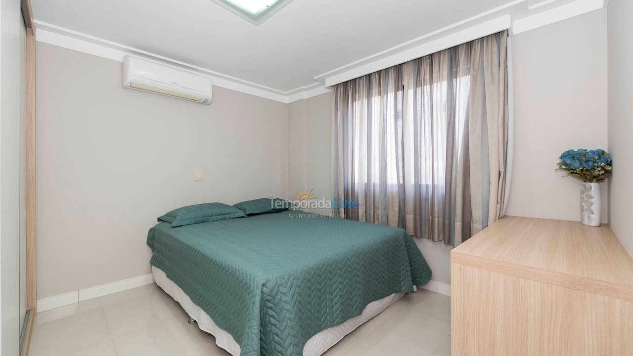 Apartamento para alquiler de vacaciones em Bombinhas (Praia de Bombas)