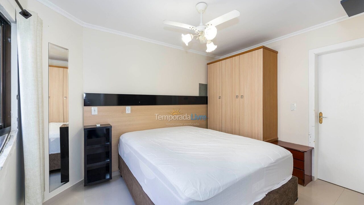 Apartment for vacation rental in Bombinhas (Praia de Bombas)