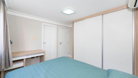 Hermoso Penthouse 4 Suites Vista Mar, para hasta 12 personas en Bombinhas