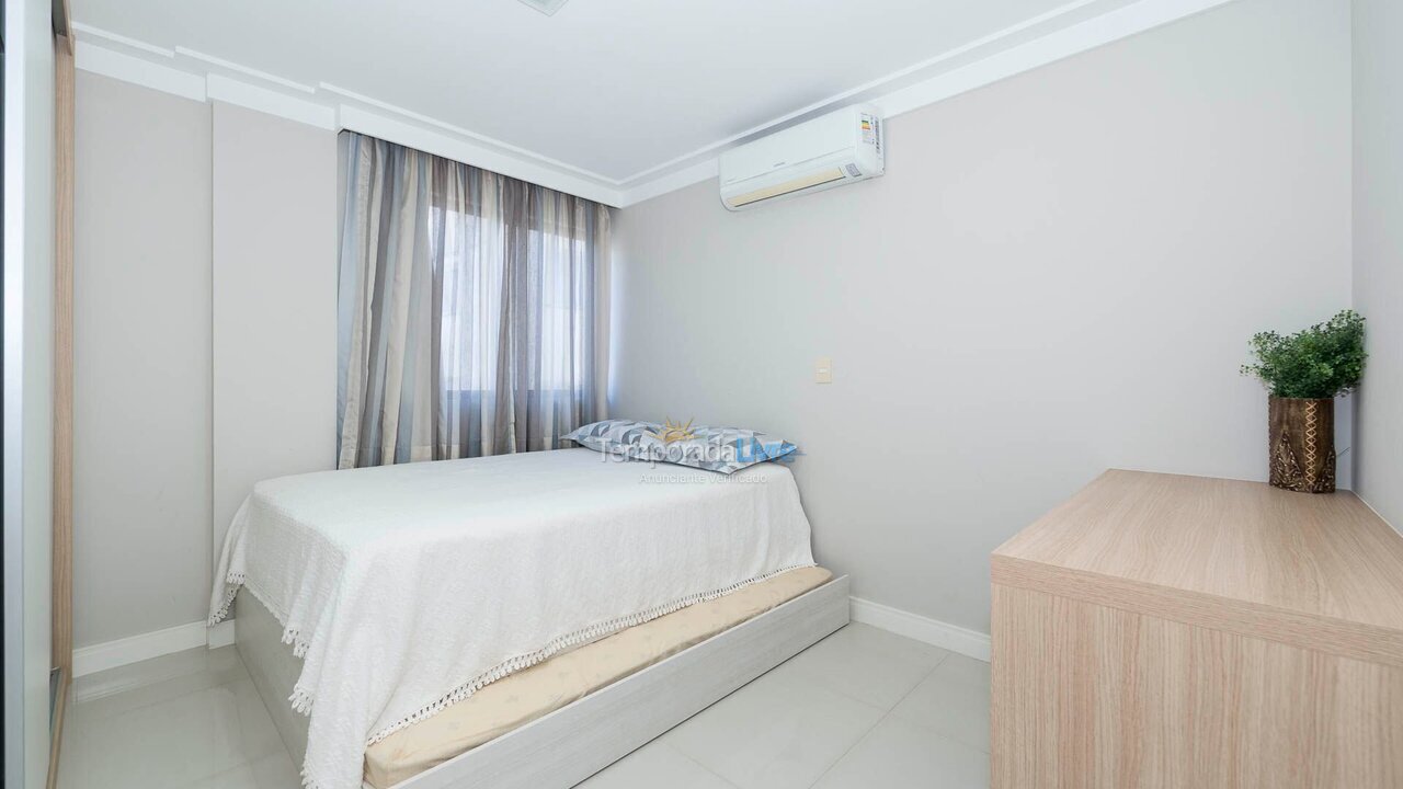 Apartamento para alquiler de vacaciones em Bombinhas (Praia de Bombas)