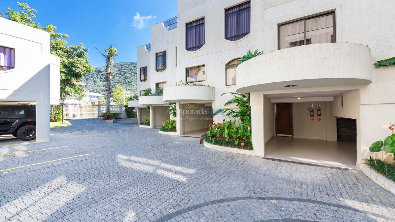 Apartment for vacation rental in Bombinhas (Praia de Bombas)