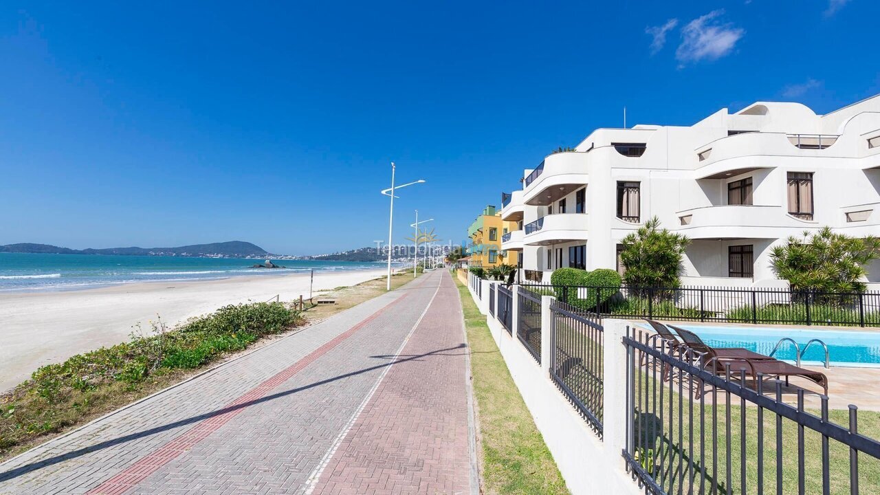 Apartment for vacation rental in Bombinhas (Praia de Bombas)