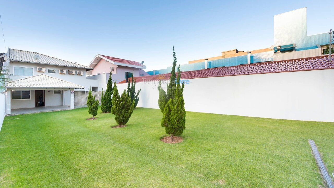 Casa para aluguel de temporada em Bombinhas (Santa Catarina)