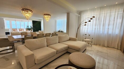 LUXOBRASIL #RJ38 Copacabana Apartment 03 Bedrooms Oceanfront...