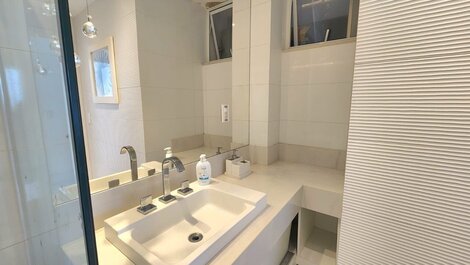 LUXOBRASIL #RJ38 Copacabana Apartment 03 Bedrooms Oceanfront...