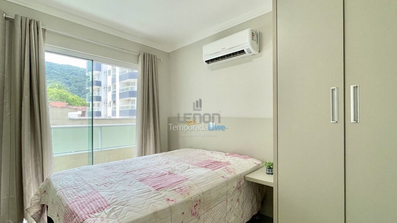 Apartamento para alquiler de vacaciones em Bombinhas (Praia de Bombas)